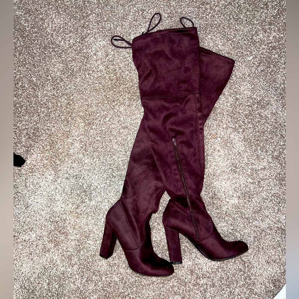 Knee high Boots